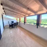 Spacious, Newly Renovated, Rooftop With Marina Views